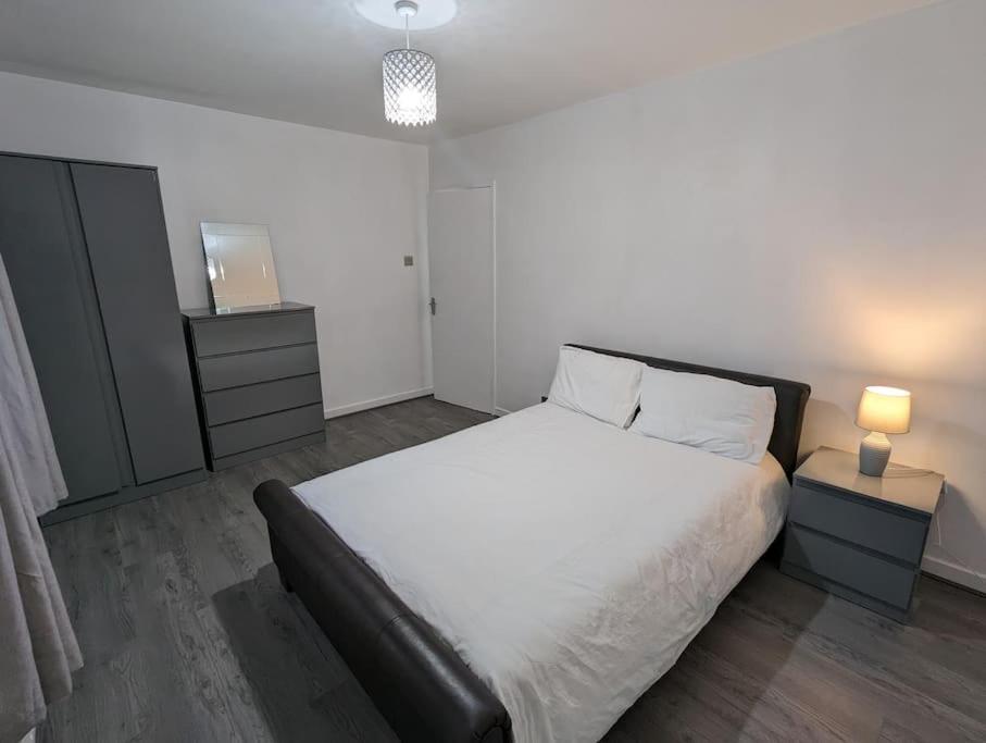 3 Bedroom Apartment Sleeps 8 Εδιμβούργο Εξωτερικό φωτογραφία